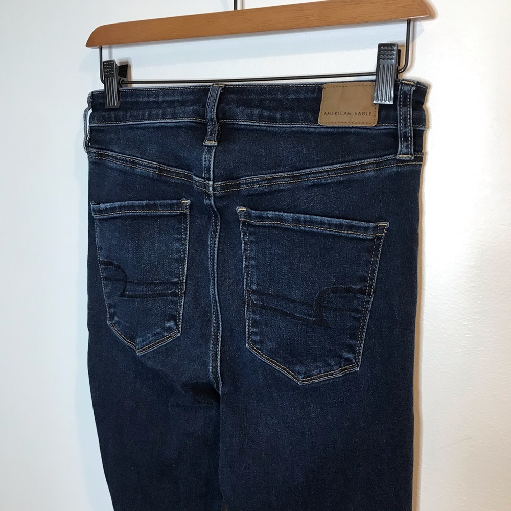 SOLDAmerican Eagle Highest Rise Jegging Distressed - Picture 4 of 9
